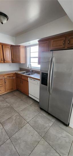 Picture of 3711 NW 95Th Ter # 1126, Sunrise, FL 33351