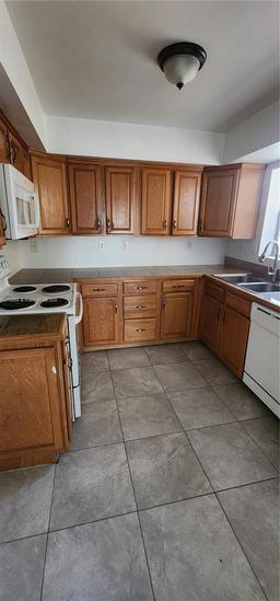 Picture of 3711 NW 95Th Ter # 1126, Sunrise, FL 33351