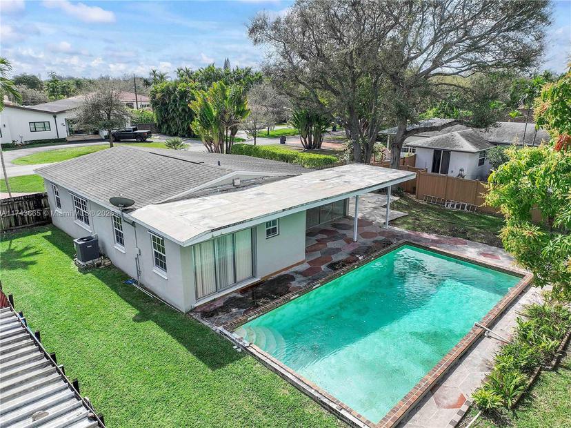Picture of 517 Wren Ave, Miami Springs FL 33166