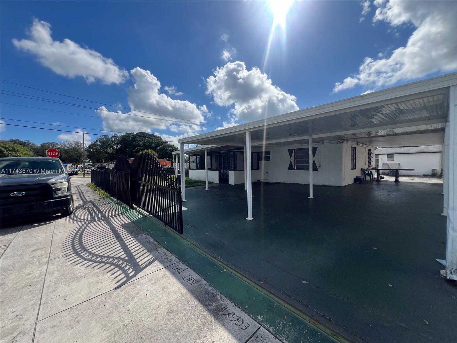 Picture of 2800 NW 164Th St, Miami Gardens, FL 33054