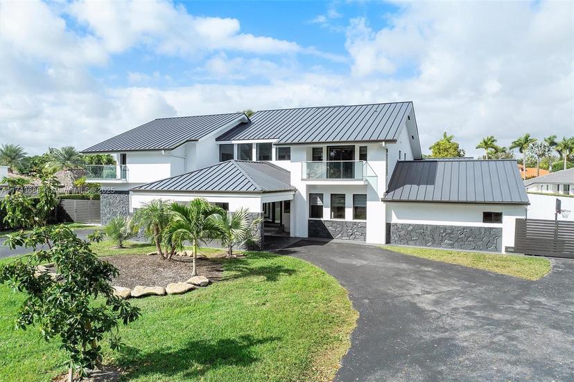 Picture of 10024 SW 94Th Ct, Miami FL 33176