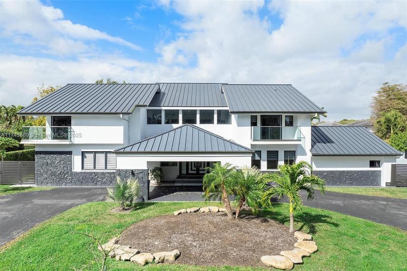 Picture of 10024 SW 94Th Ct, Miami FL 33176
