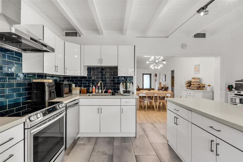 Picture of 2000 SW 16Th St, Miami FL 33145