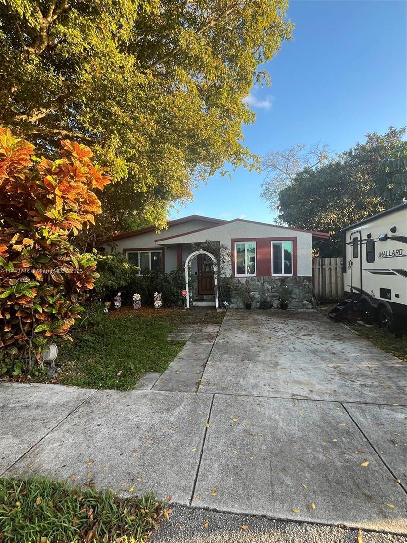 Picture of 5708 SW 39Th St, West Park FL 33023