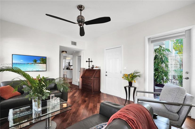 Picture of 349 Meridian Ave # B207, Miami Beach FL 33139