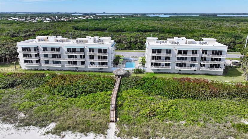 Picture of 4802 N.Highway A1A # 2G, Hutchinson Island FL 34949