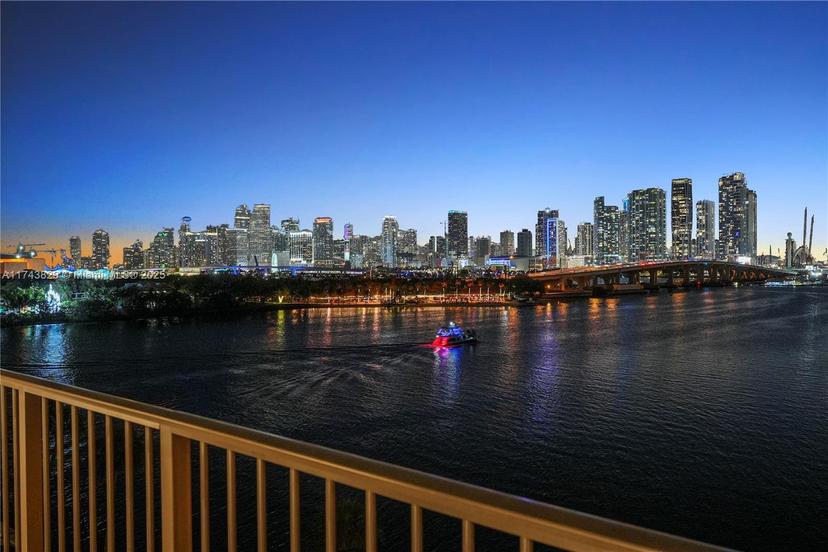Picture of 1000 Venetian Way # 608, Miami FL 33139
