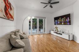 Picture of 2830 SE 5Th Pl, Homestead, FL 33033