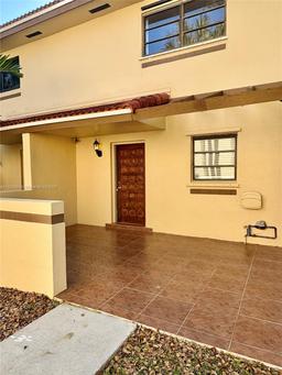 Picture of 6256 SW 136Th Ct # 105E, Miami, FL 33183