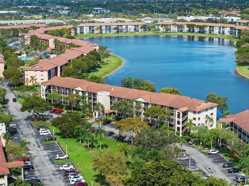 Picture of 801 Sw 141 # 101O, Pembroke Pines FL 33027
