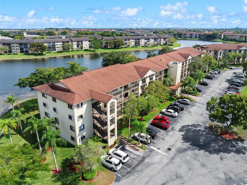 Picture of 801 Sw 141 # 101O, Pembroke Pines FL 33027