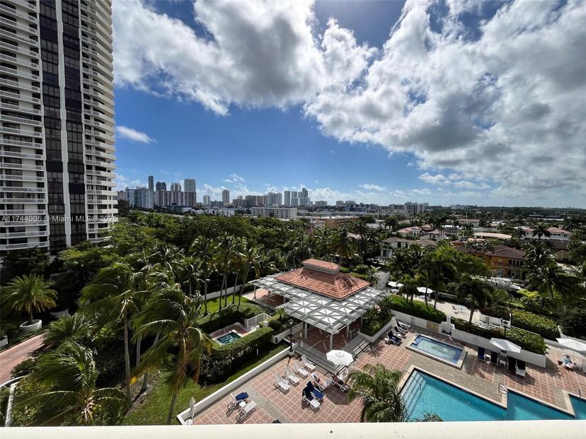 Picture of 1000 W Island Blvd # 803, Aventura FL 33160