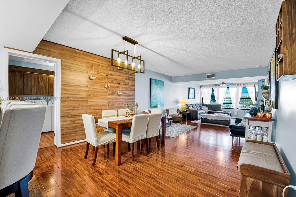 Picture of 6049 Balboa Cir # 302, Boca Raton, FL 33433