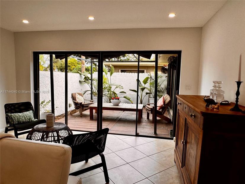 Picture of 109 Heatherbrook Way # 146, Hollywood FL 33021