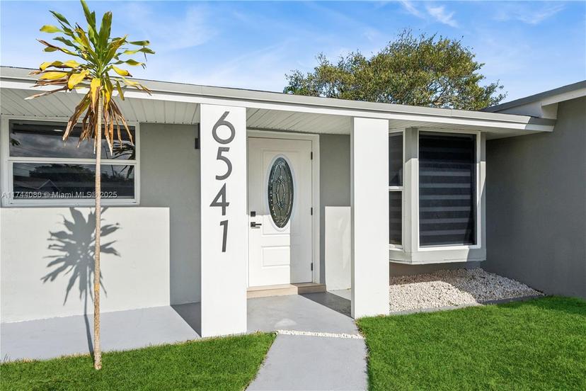 Picture of 6541 NW 5Th St, Margate FL 33063