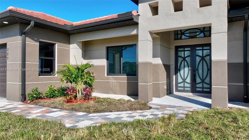 Picture of 257 Lisette St, Fort Myers FL 33913