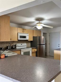 Picture of 1750 NE 191St St # 4, Miami, FL 33179