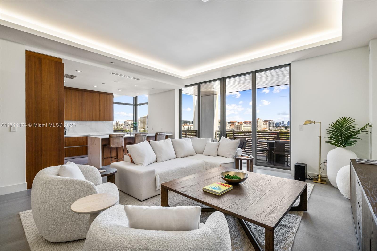 Picture of 515 Valencia Ave # 803, Coral Gables, FL 33134