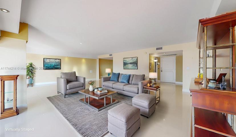 Picture of 1800 NE 114Th St # 508, Miami FL 33181