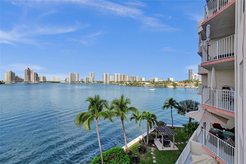 Picture of 18260 N Bay Rd # 512, Sunny Isles Beach FL 33160
