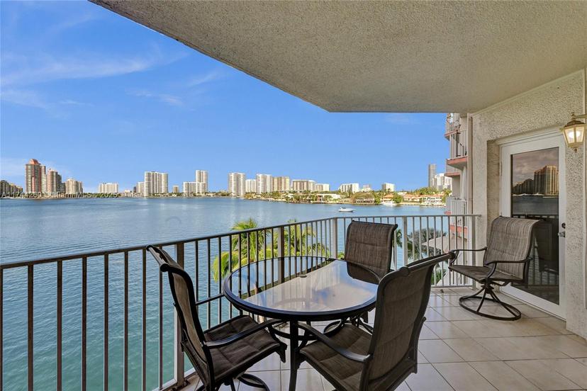 Picture of 18260 N Bay Rd # 512, Sunny Isles Beach FL 33160