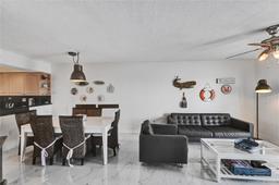 Picture of 18260 N Bay Rd # 512, Sunny Isles Beach, FL 33160