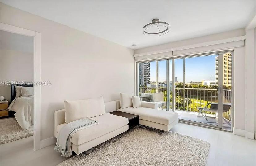 Picture of 300 Diplomat Pkwy # 811, Hallandale Beach FL 33009