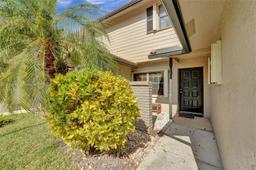 Picture of 9007 Vineyard Lake Dr # 9007, Plantation, FL 33324