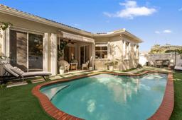 Picture of 4851 NW 112Th Ct, Doral, FL 33178
