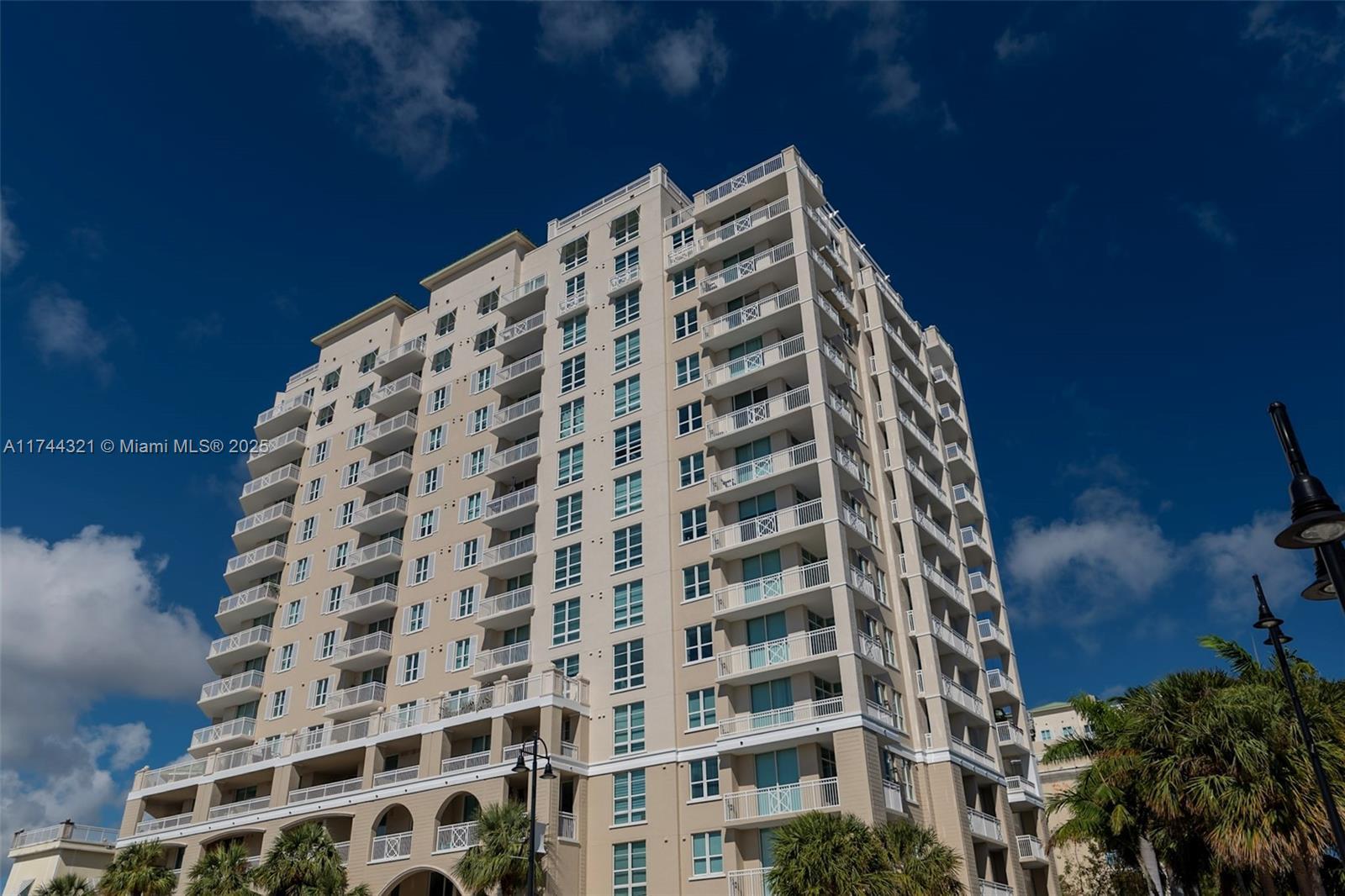 Picture of 350 N Federal Hwy # 512, Boynton Beach, FL 33435