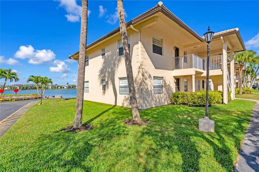 Picture of 5530 Lakeside Dr # 201, Margate FL 33063