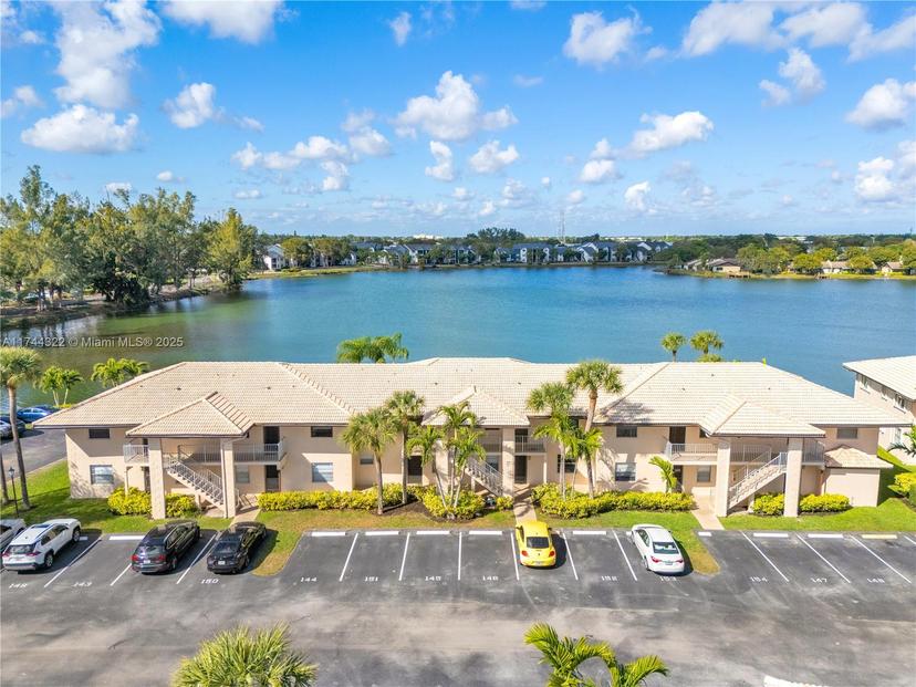 Picture of 5530 Lakeside Dr # 201, Margate FL 33063