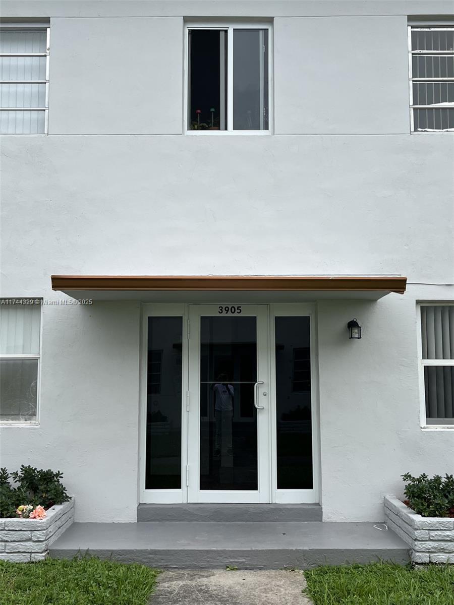 Picture of 3903 W Flagler St # A8, Miami, FL 33134