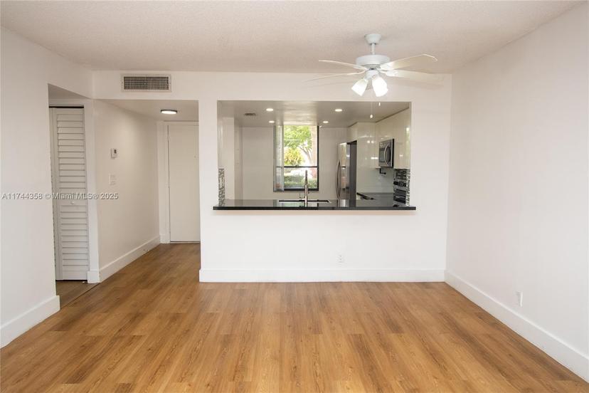 Picture of 7200 NW 1St St # 103, Plantation FL 33317