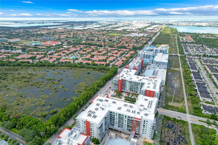 Picture of 7751 NW 107Th Ave # 716, Doral FL 33178