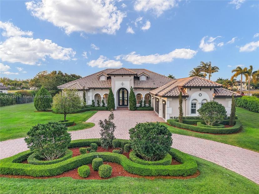 Picture of 14443 S Jockey Cir S, Davie FL 33330