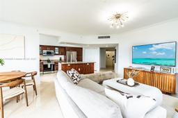 Picture of 20000 E Country Club Dr # 1111, Aventura, FL 33180