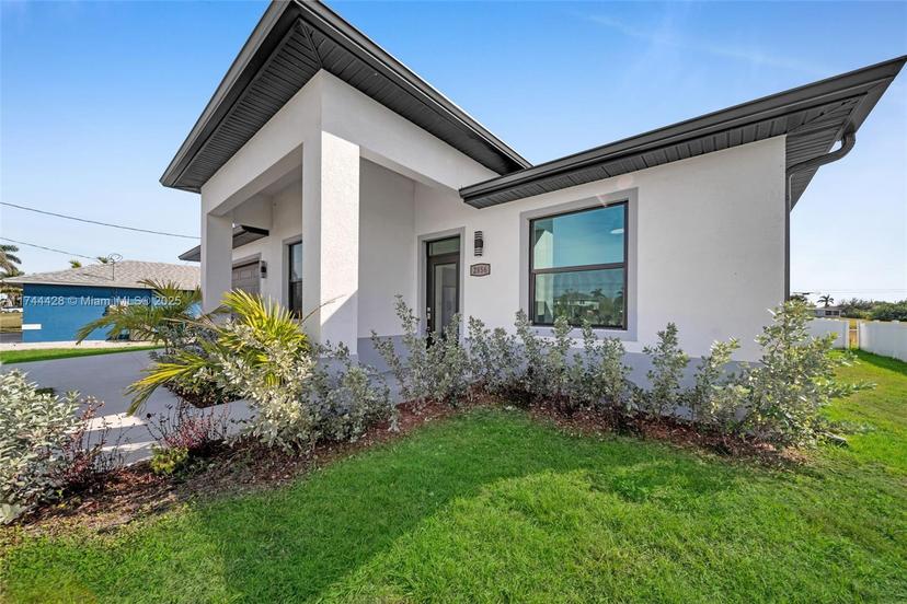 Picture of 2856 NW 3Rd Terr, Cape Coral FL 33993