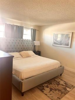 Picture of 361 S Hollybrook Dr # 104, Pembroke Pines, FL 33025