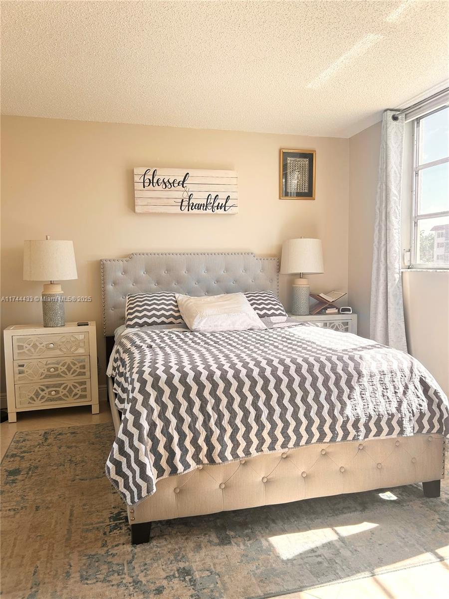 Picture of 361 S Hollybrook Dr # 104, Pembroke Pines, FL 33025