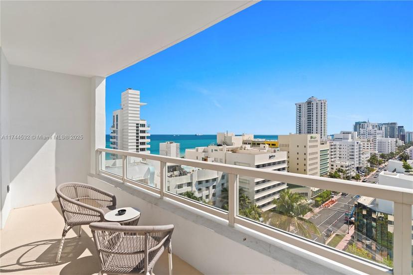 Picture of 4401 Collins Av # 1206, Miami Beach FL 33140