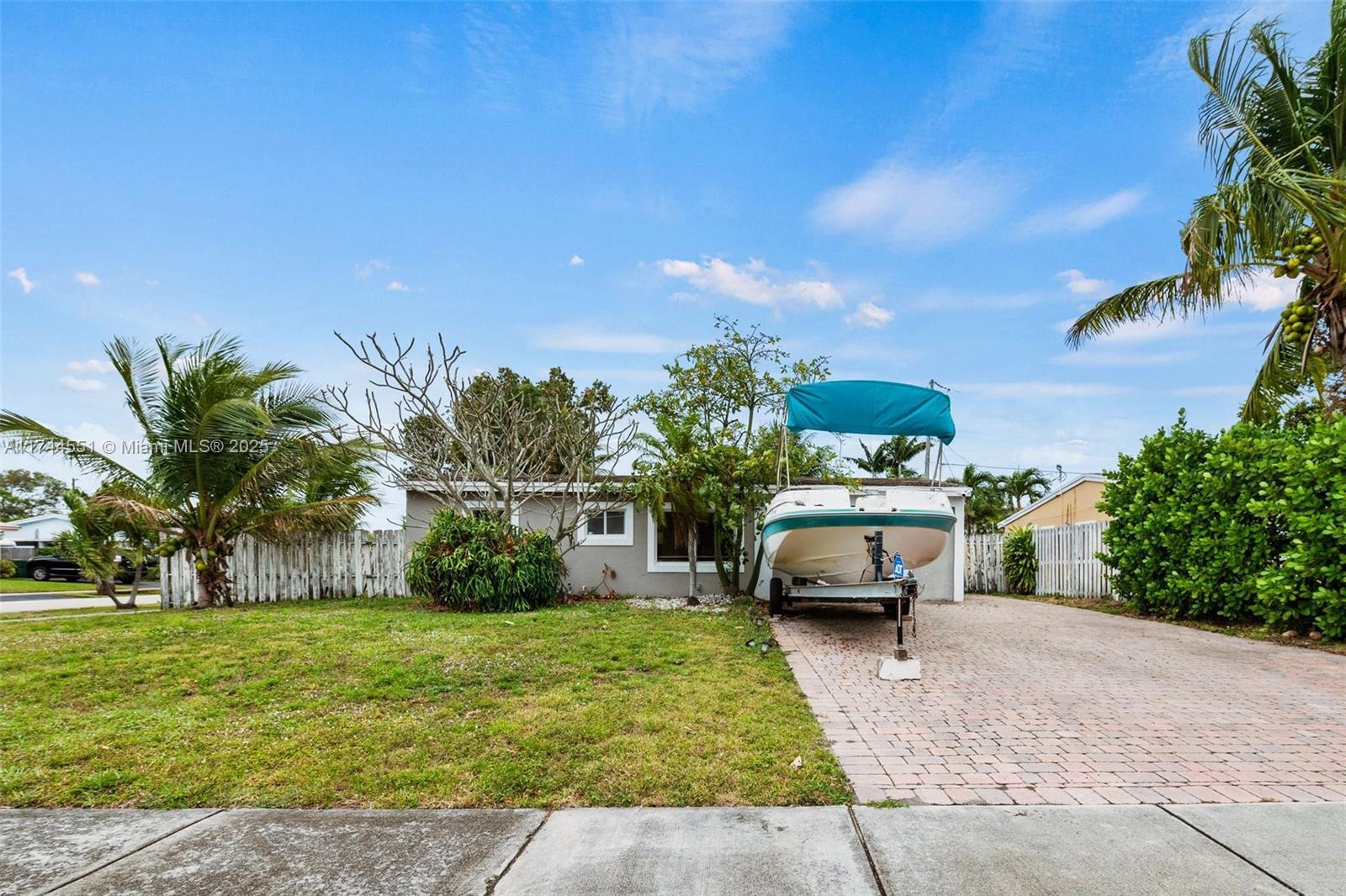 Picture of 5801 NE 3Rd Ave, Oakland Park, FL 33334