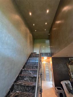 Picture of 10703 SW 113Th Pl # 100B, Miami, FL 33176
