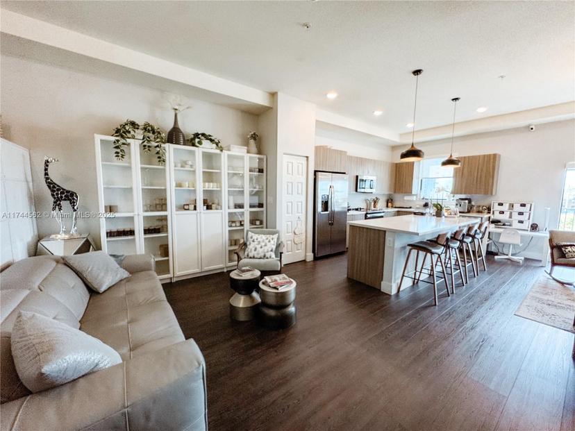 Picture of 10455 NW 82Nd St # 32, Doral FL 33178