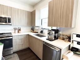 Picture of 10455 NW 82Nd St # 32, Doral, FL 33178