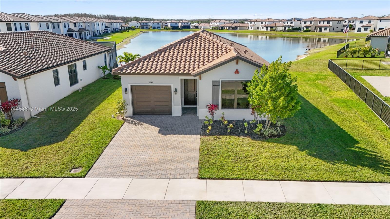 Picture of 5583 Morino Way, Ave Maria, FL 34142