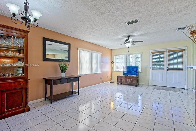 Picture of 15201 SW 307Th Rd, Homestead FL 33033