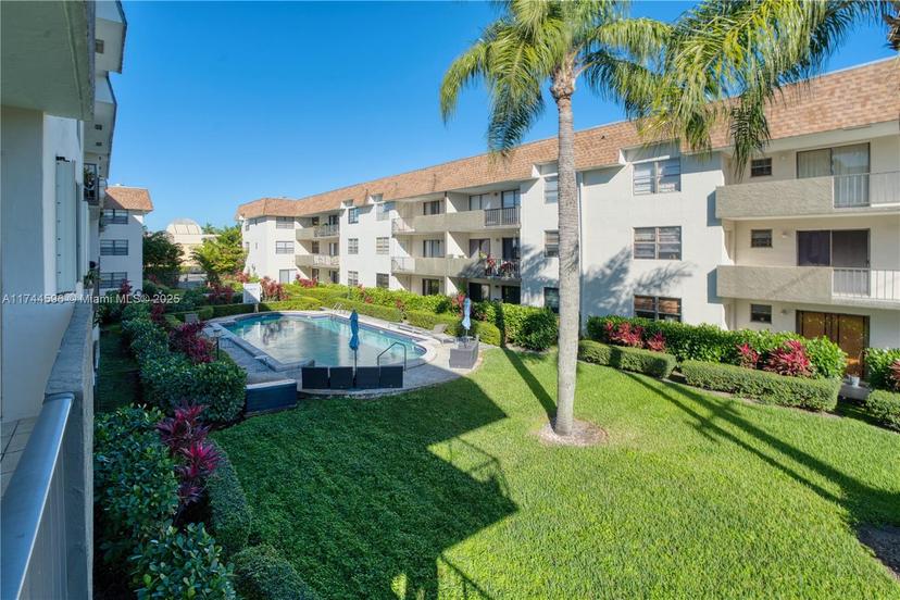Picture of 9020 NE 8Th Ave # 2A, Miami Shores FL 33138