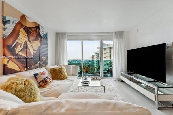 Picture of 4001 S Ocean Dr # 14G, Hollywood FL 33019