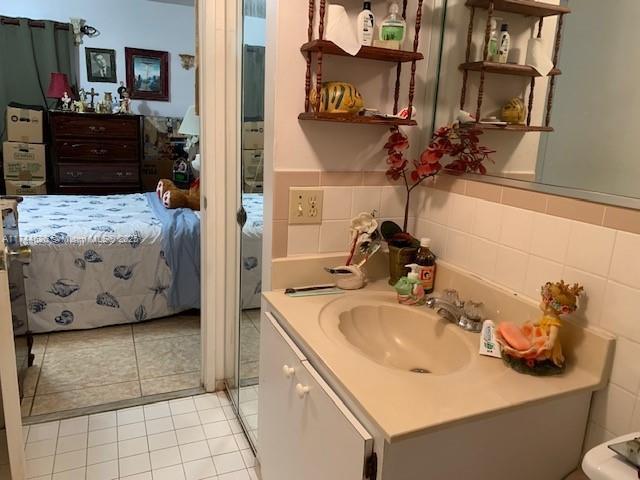 Picture of 6121 W 24Th Ave # 106, Hialeah FL 33016